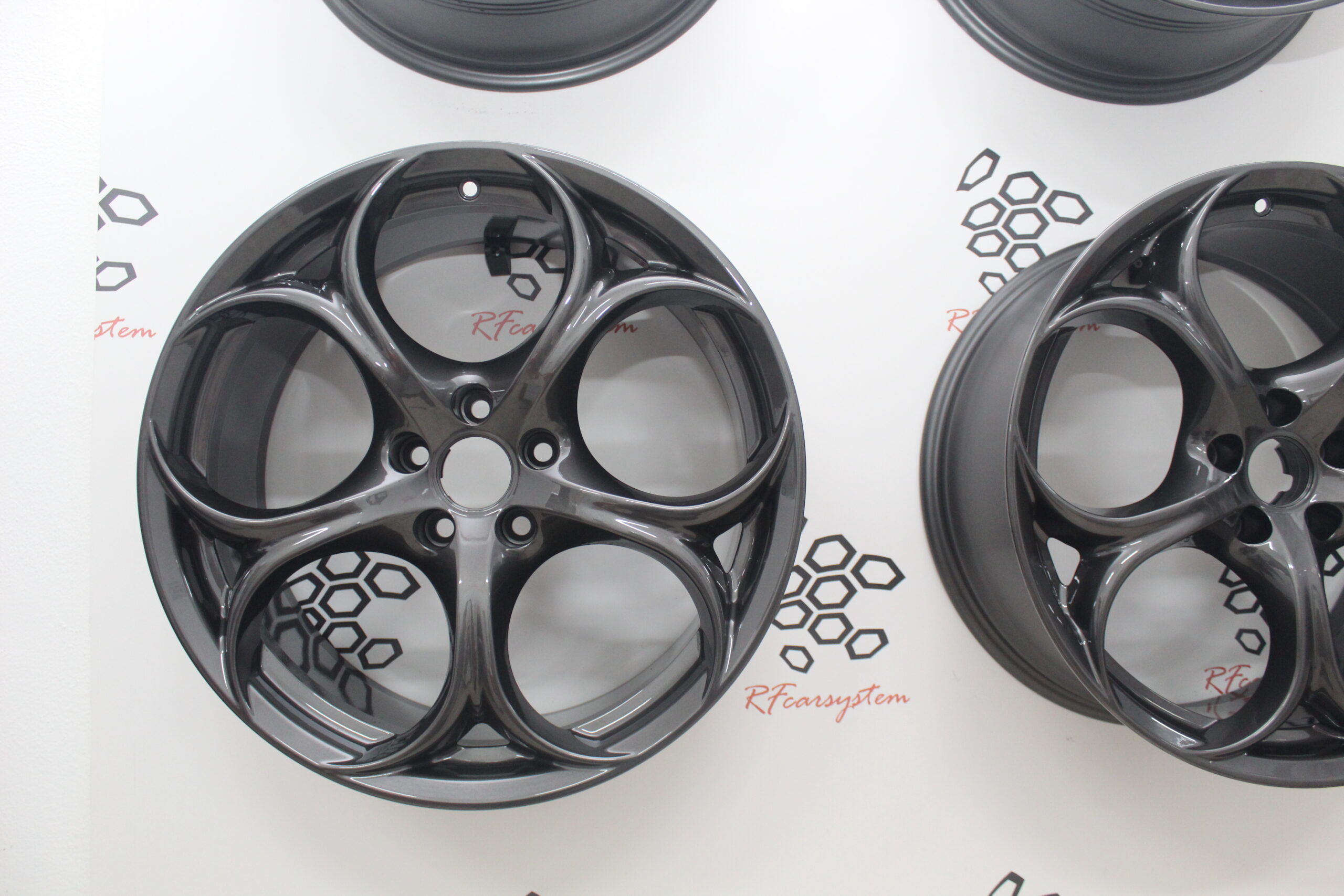 Kit Leichtmetallräder Giulia Veloce Performance 19” Anthrazit – Doppelte Größe (8 + 9) – Bild 6