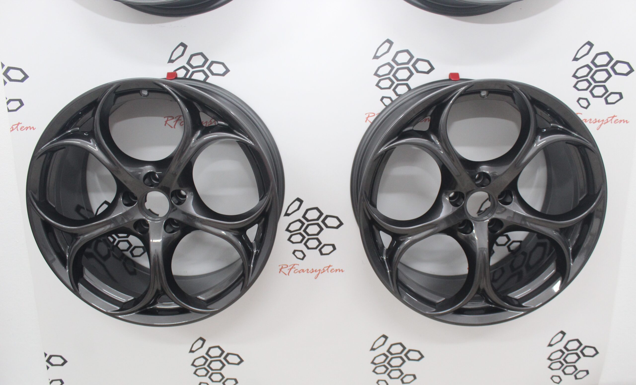 Kit Leichtmetallräder Giulia Veloce Performance 19” Anthrazit – Doppelte Größe (8 + 9) – Bild 4